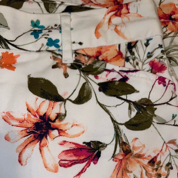 St John’s Bay Capri’s Size 6 - Picture 2 of 5